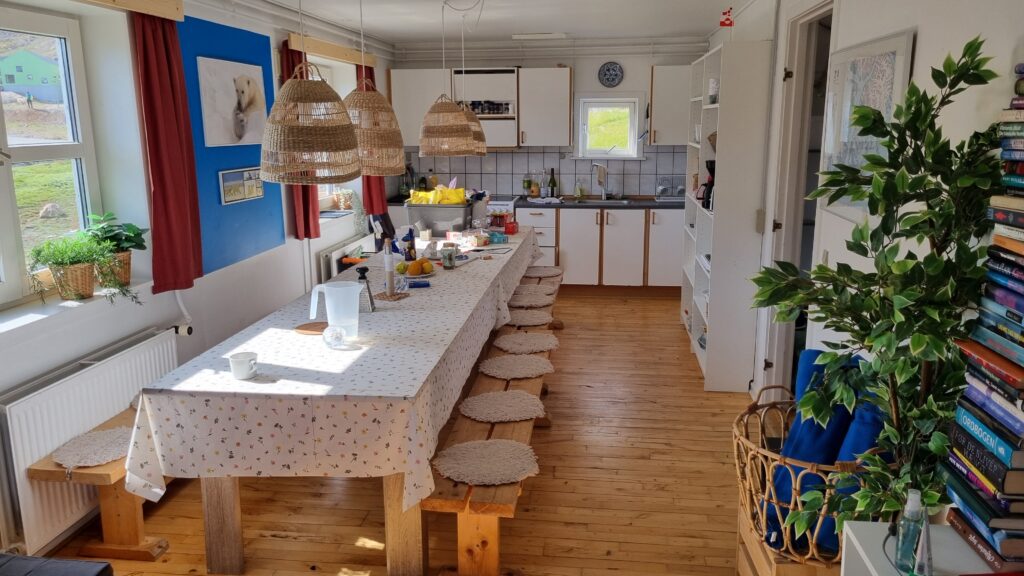Tasiilaq living room and kitchen